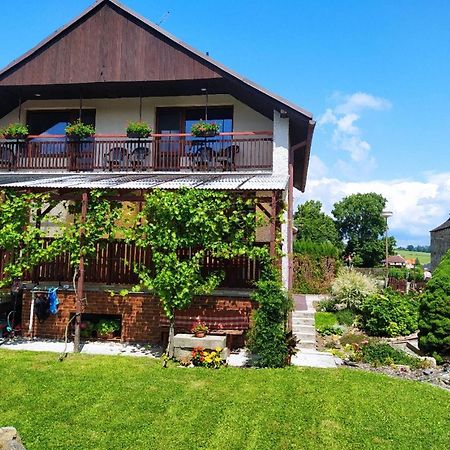 Apartman U Spycharu Bile Policany Εξωτερικό φωτογραφία