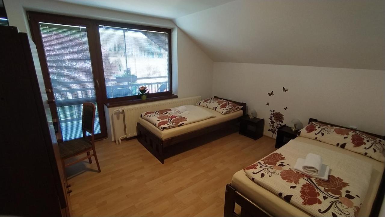 Apartman U Spycharu Bile Policany Εξωτερικό φωτογραφία