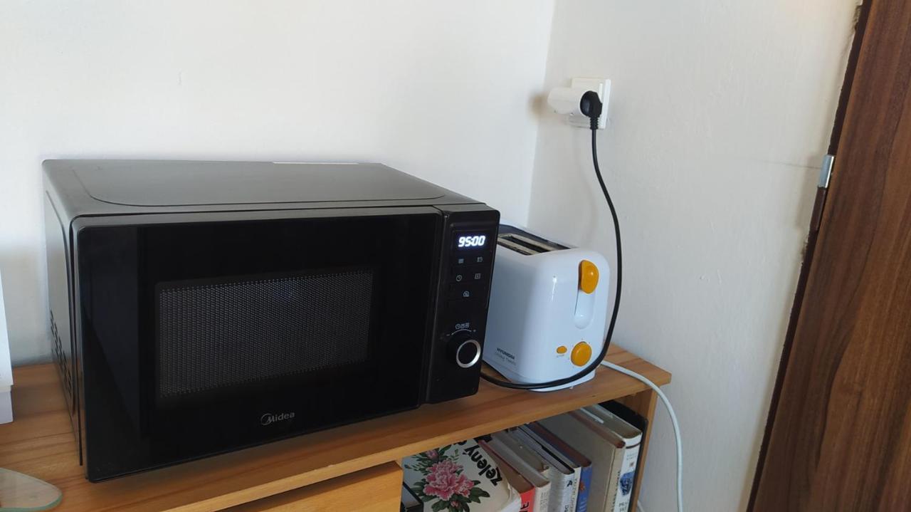 Apartman U Spycharu Bile Policany Εξωτερικό φωτογραφία